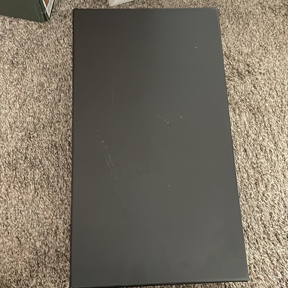 Gucci large Box 8.5 L by 14.5 H by 5.5 W - Picture 4 of 5